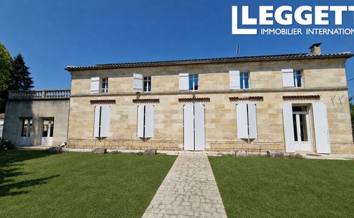 House in Dronne, Coutras, France 1