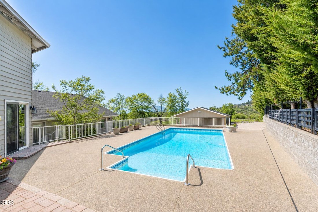 House in Medford, Oregon, United States 5 - 18460074