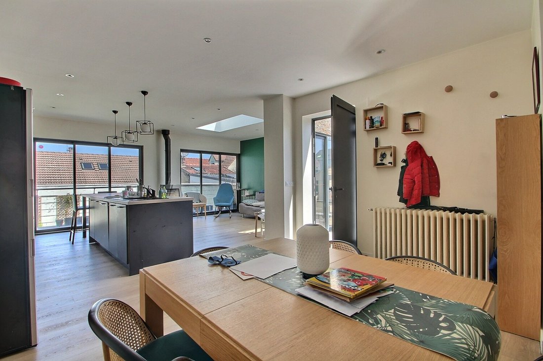 Villa in Centre, Nanterre, France 4 - 18550192