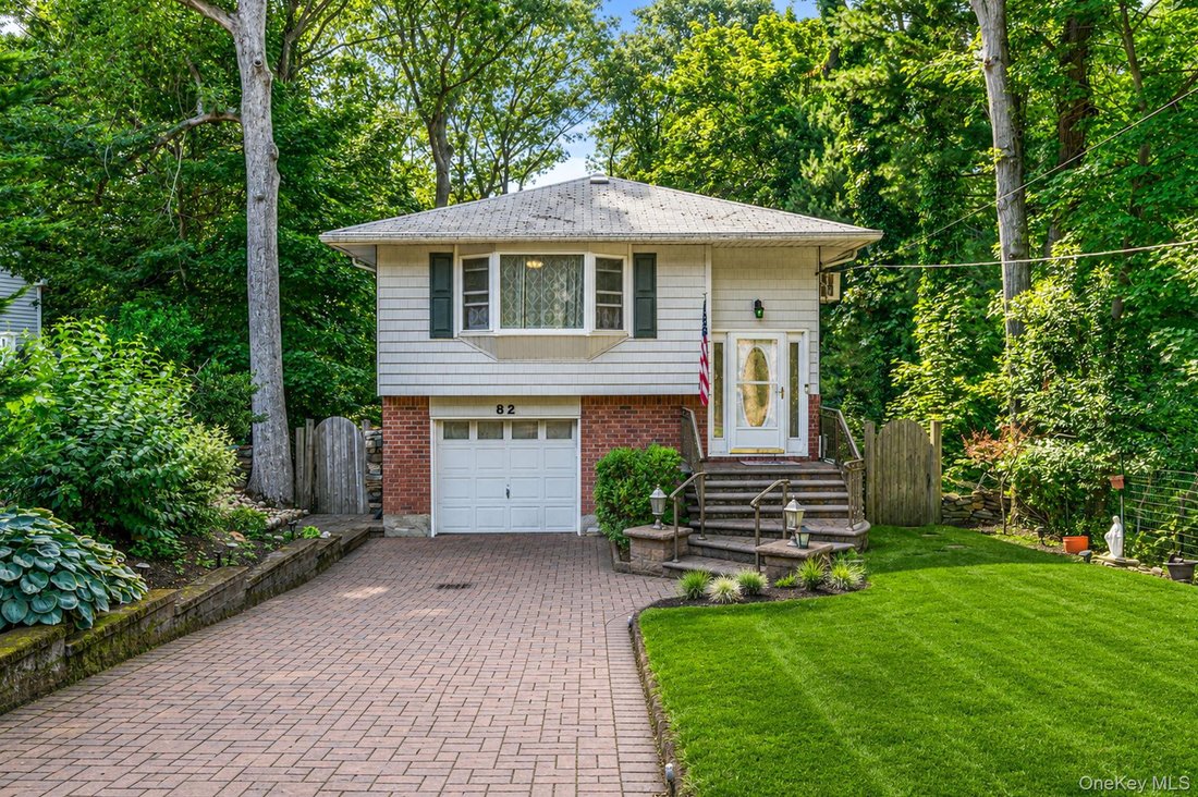 House in Smithtown, New York, United States 4 - 18522234