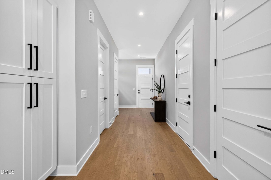 Condo in Raleigh, North Carolina, United States 5 - 17895954