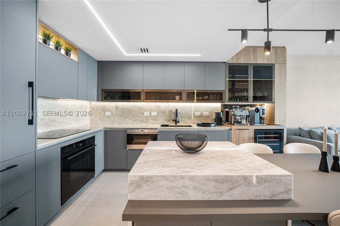 Condo in Miami, Florida, United States 1 - 18551893