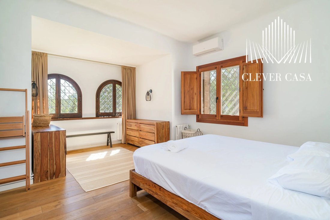 Villa in Sant Feliu de Llobregat, Katalonien, Spanien 4 - 18551186