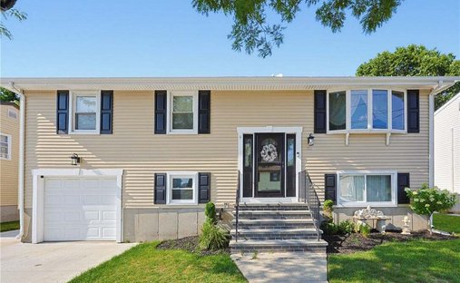 House in East Providence, Rhode Island, United States 1