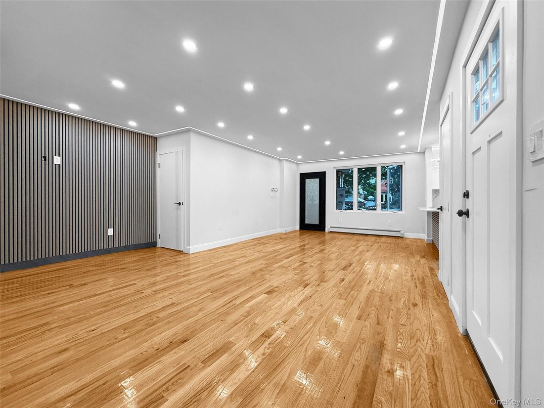 House in New York, New York, United States 4 - 18551187