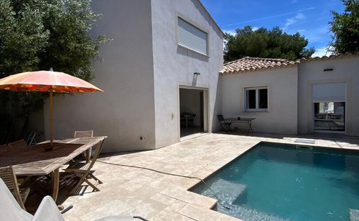 Villa in Coste Chaude-Mauveou, La Seyne-sur-Mer, France 1