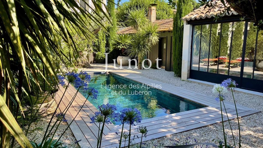 House in Fontvieille, Provence-Alpes-Côte d'Azur, France 1 - 18549924