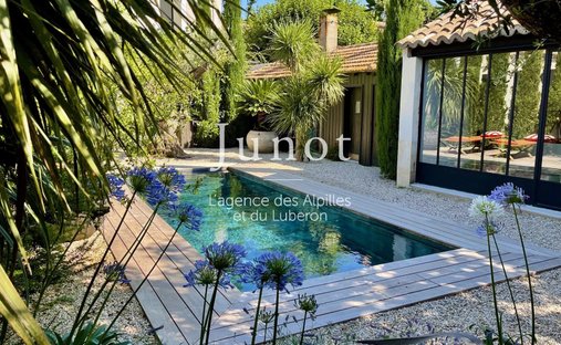 House in Fontvieille, Provence-Alpes-Côte d'Azur, France 1