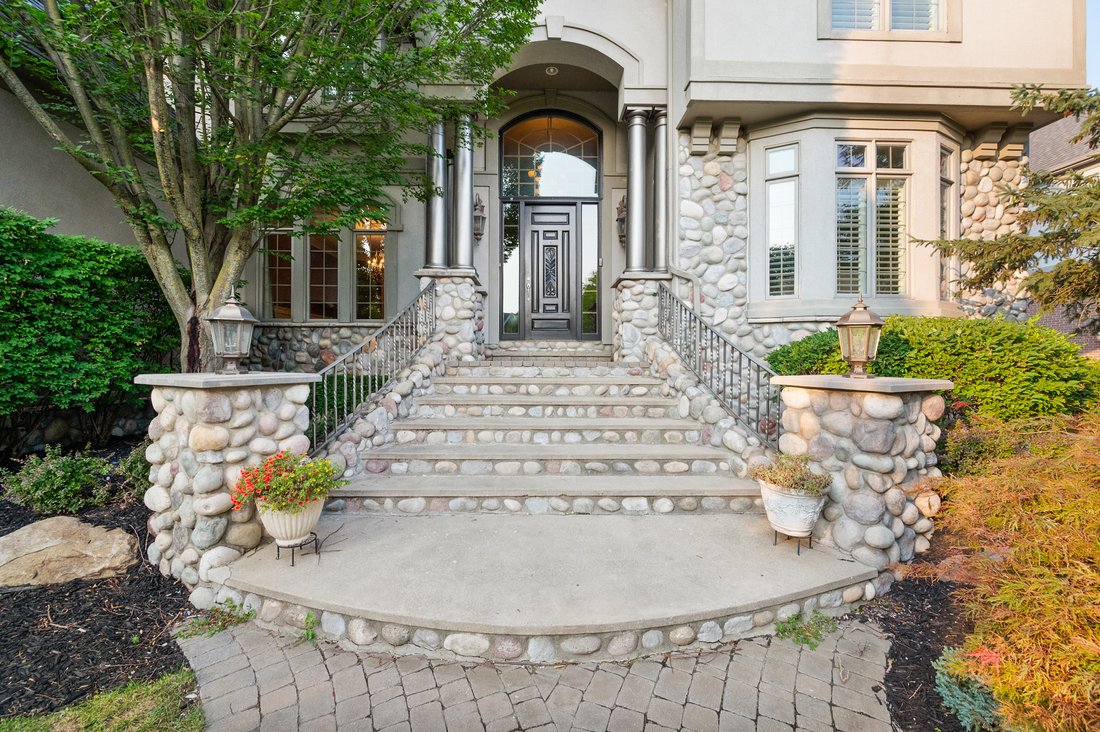 House in Township of Northville, Michigan, United States 2 - 18549085