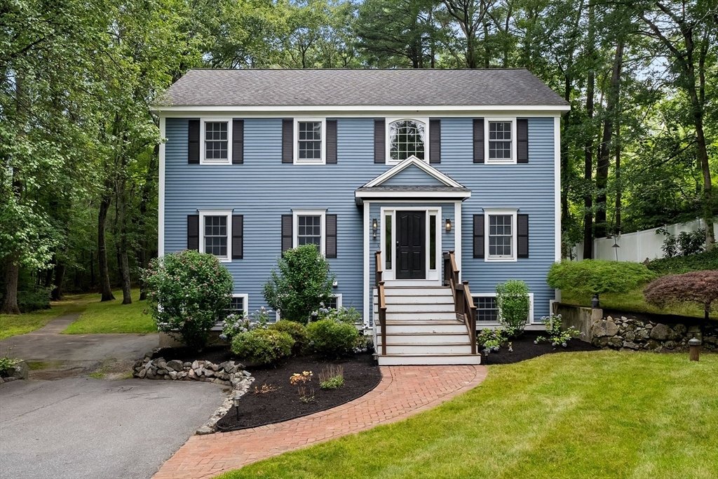 Middleton, Massachusetts, United States 1 - 18552970