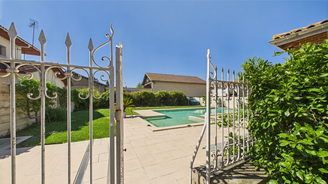 Villa in Barcelonne-du-Gers, Occitania, France 1 - 17796646