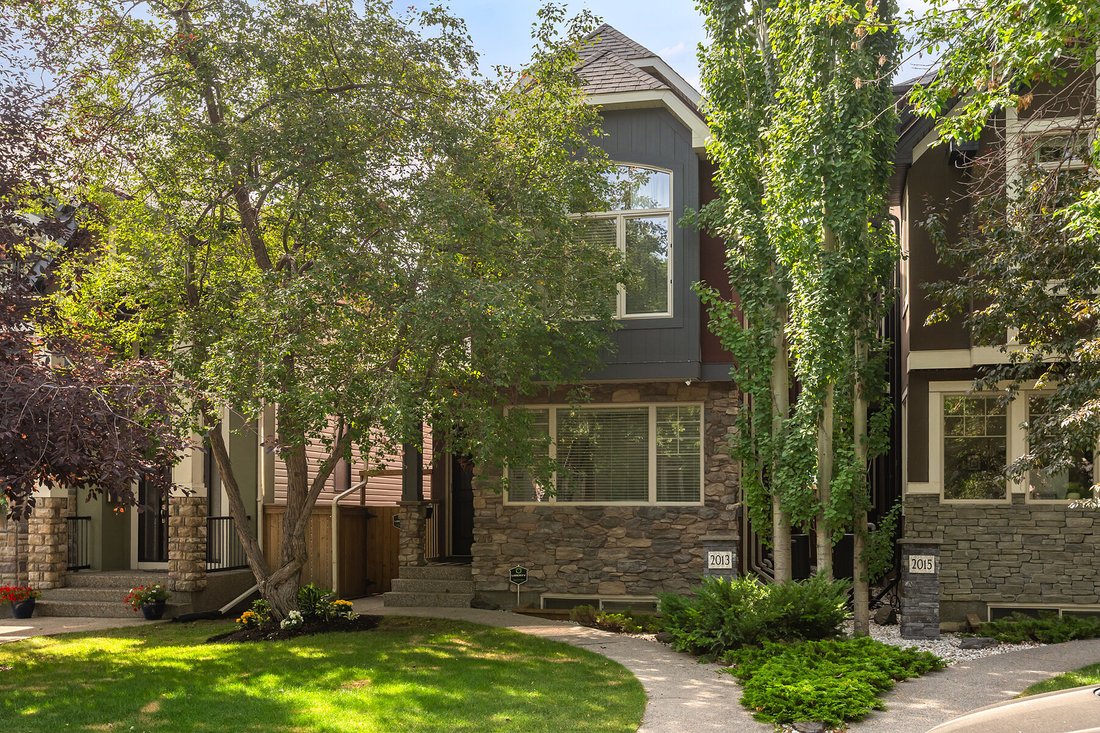 House in Calgary, Alberta, Canada 1 - 18550399