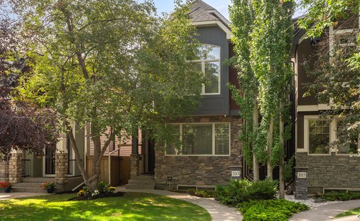 House in Calgary, Alberta, Canada 1