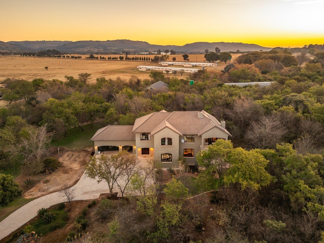 House in Honingklip, Gauteng, South Africa 5 - 18549504