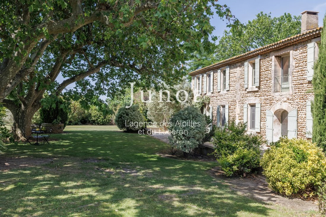 Country House in La Crau, Saint-Martin-de-Crau, France 3 - 18549938
