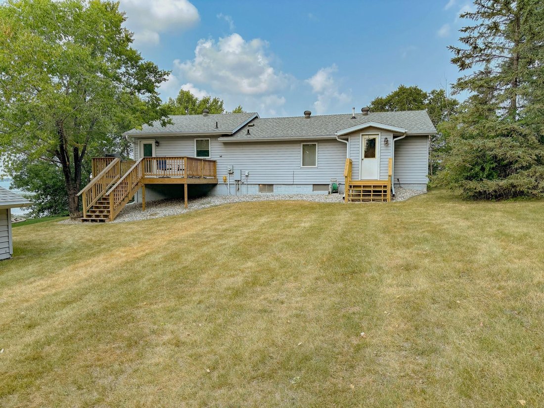 House in Battle Lake, Minnesota, United States 3 - 18552294