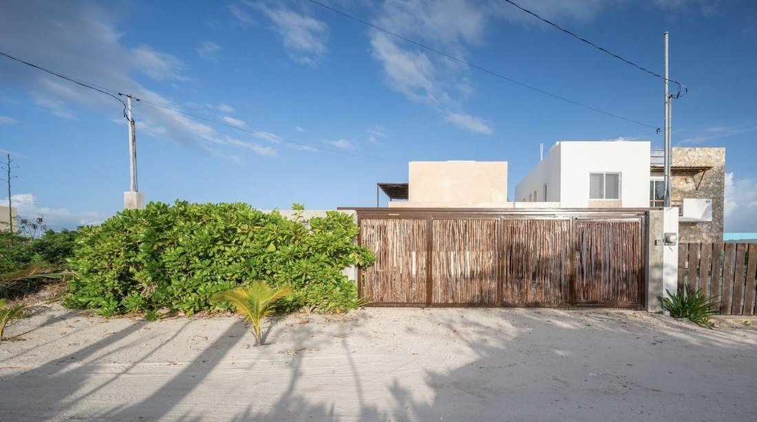House in San Benito, Yucatan, Mexico 3 - 18549154
