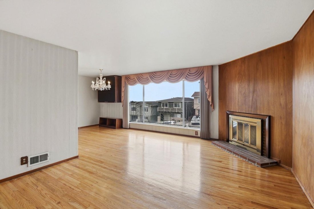 House in Colma, California, United States 4 - 18551644