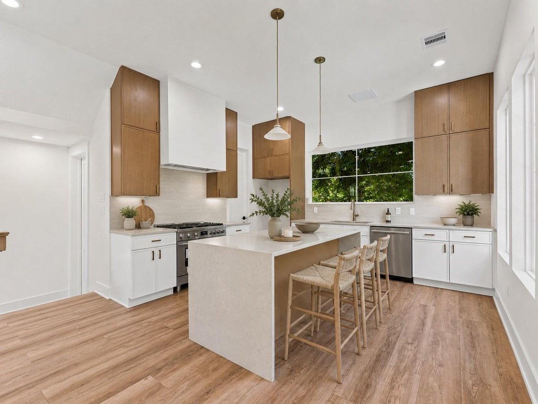 House in Houston, Texas, United States 3 - 18552909
