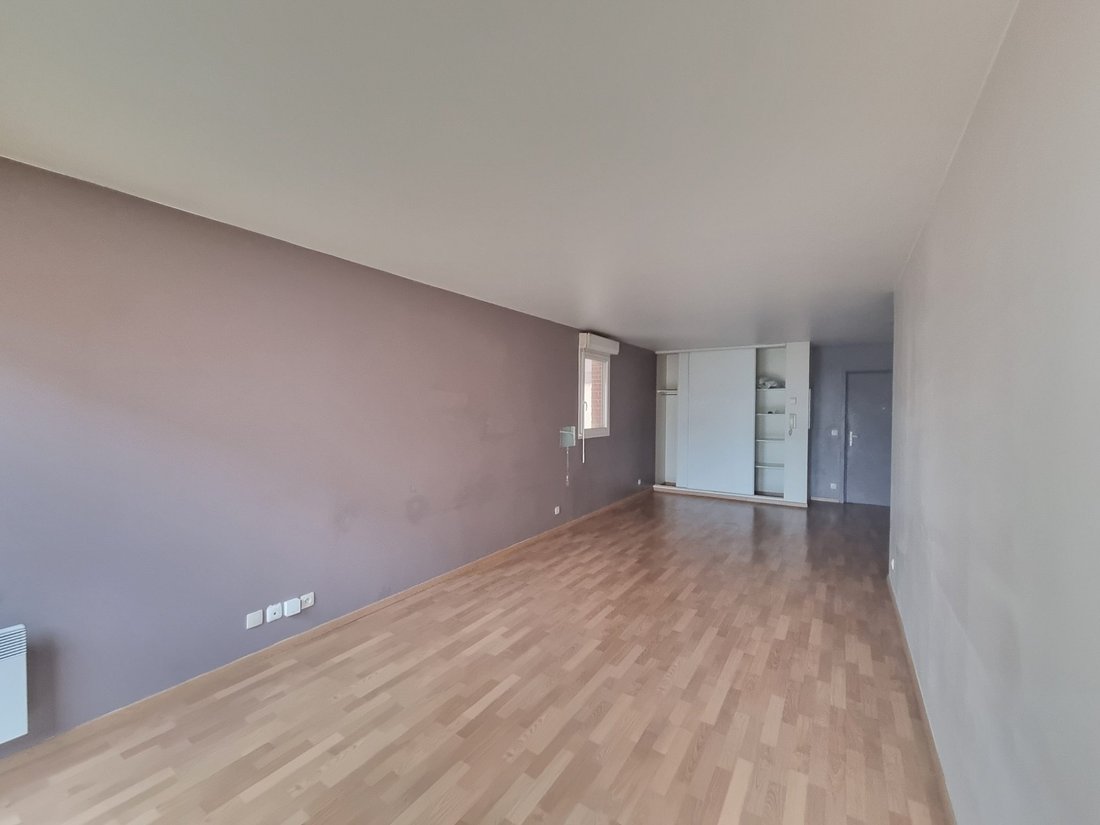 Apartment in Arrondissement of Bobigny, Ile-de-France, France 3 - 17840923