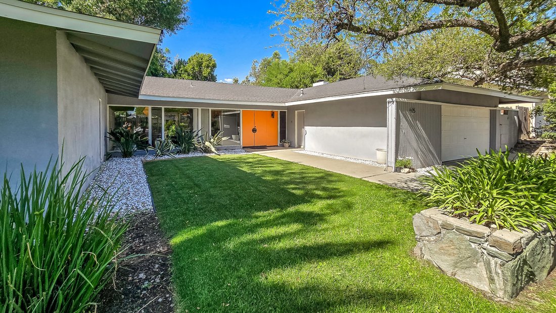 House in Claremont, California, United States 1 - 18550822