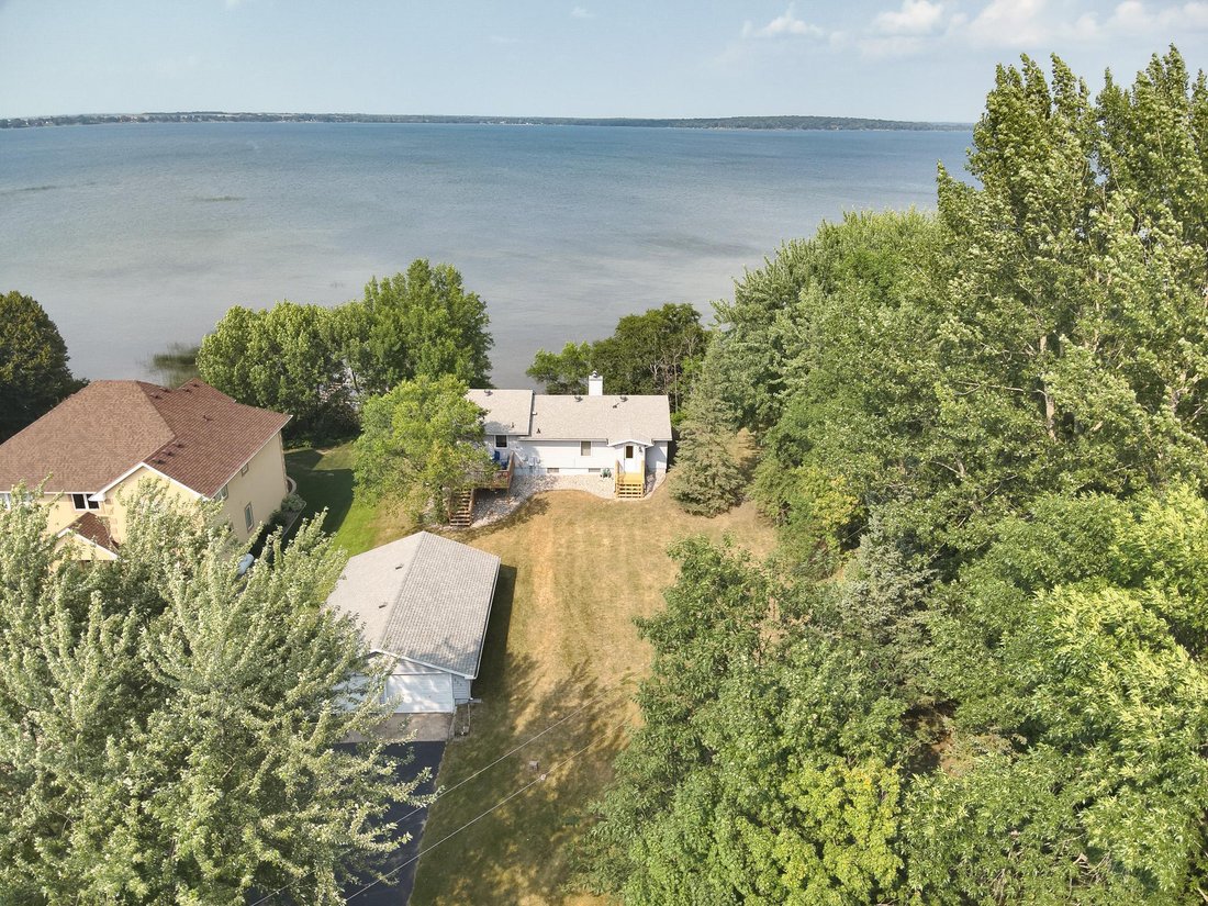 House in Battle Lake, Minnesota, United States 2 - 18552294