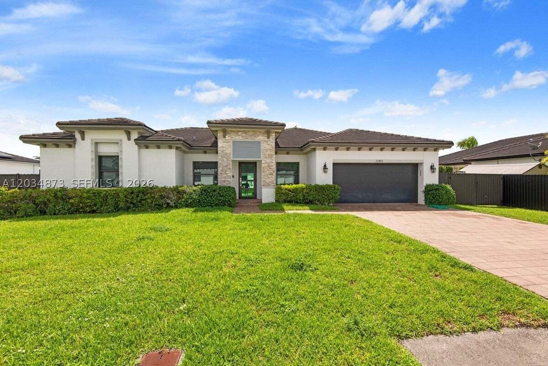 House in Miami, Florida, United States 1 - 18132897