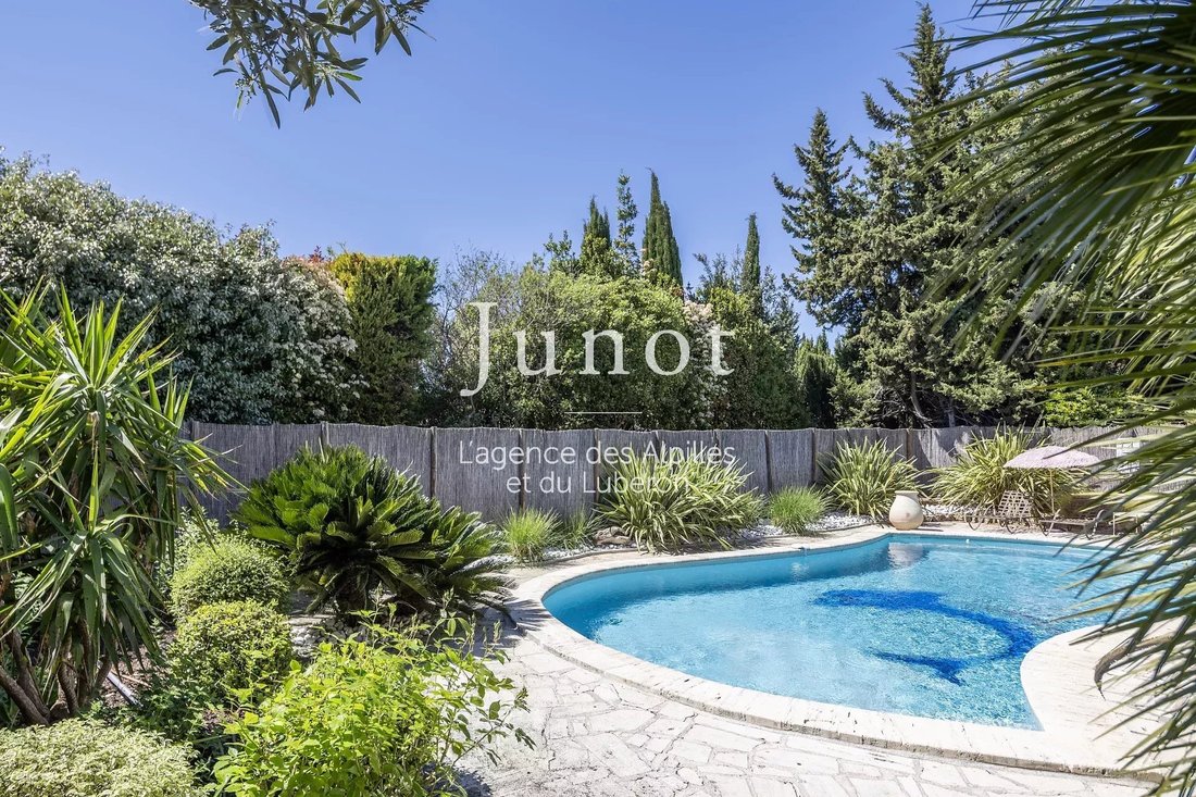 House in Paradou, Provence-Alpes-Côte d'Azur, France 2 - 18549934