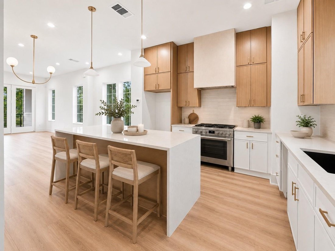 House in Houston, Texas, United States 5 - 18552882