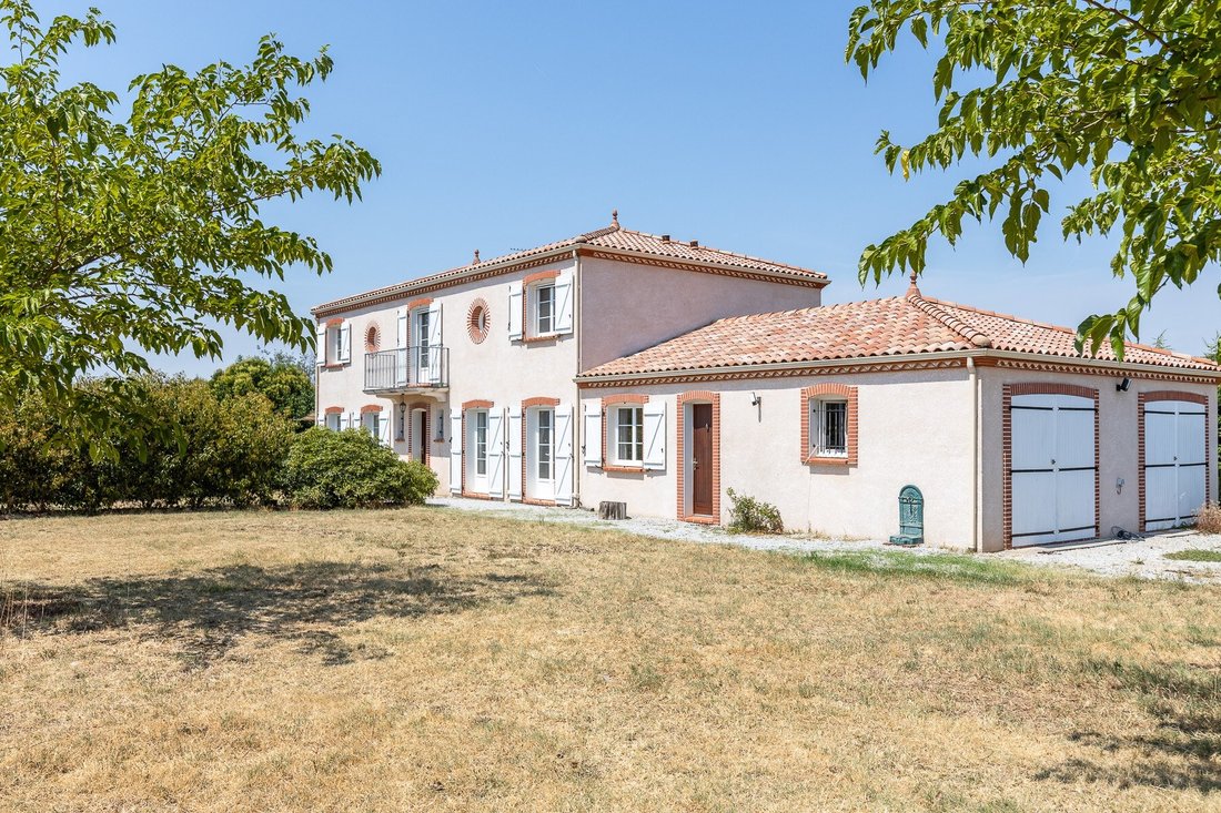 House in Centre Ville, Lavaur, France 3 - 18552974