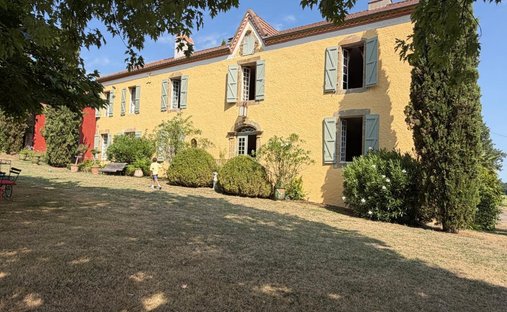 House in Plaisance, Occitania, France 1