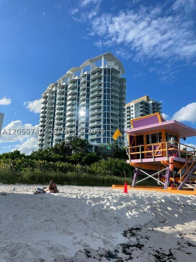 Condo in Miami Beach, Florida, United States 2 - 18551915
