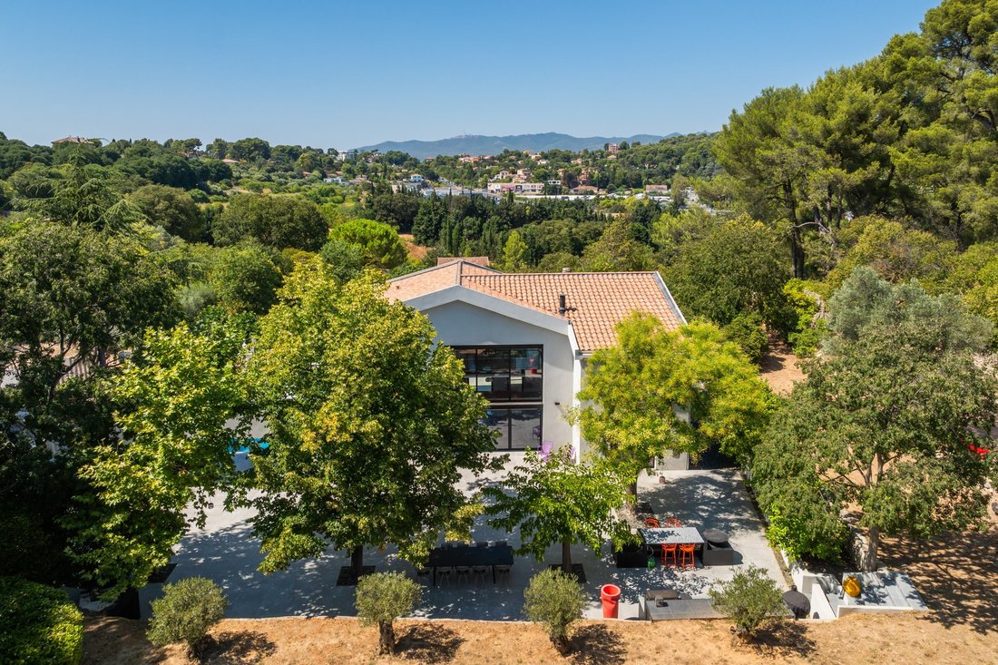 House in La Fourragère, Marseille, Provence-Alpes-Côte d'Azur 4 - 18553244