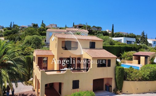 Villa à Fréjus, Provence-Alpes-Côte d'Azur, France 1