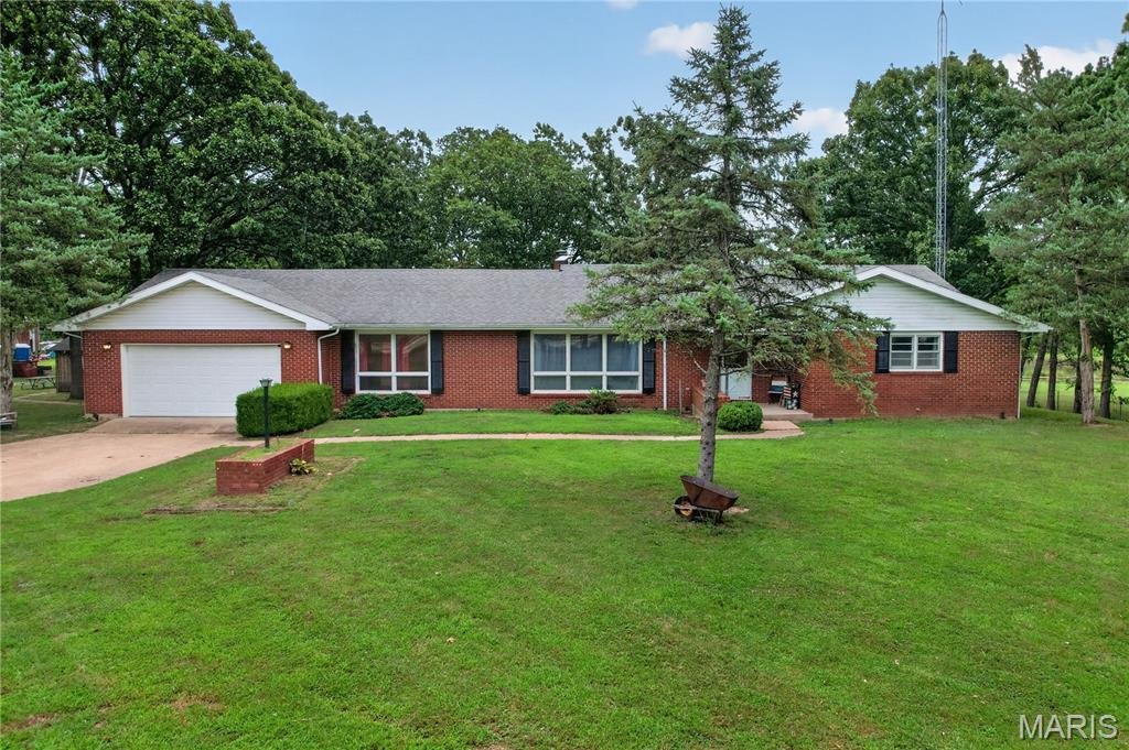 Farm Ranch in Waynesville, Missouri, United States 2 - 18548323