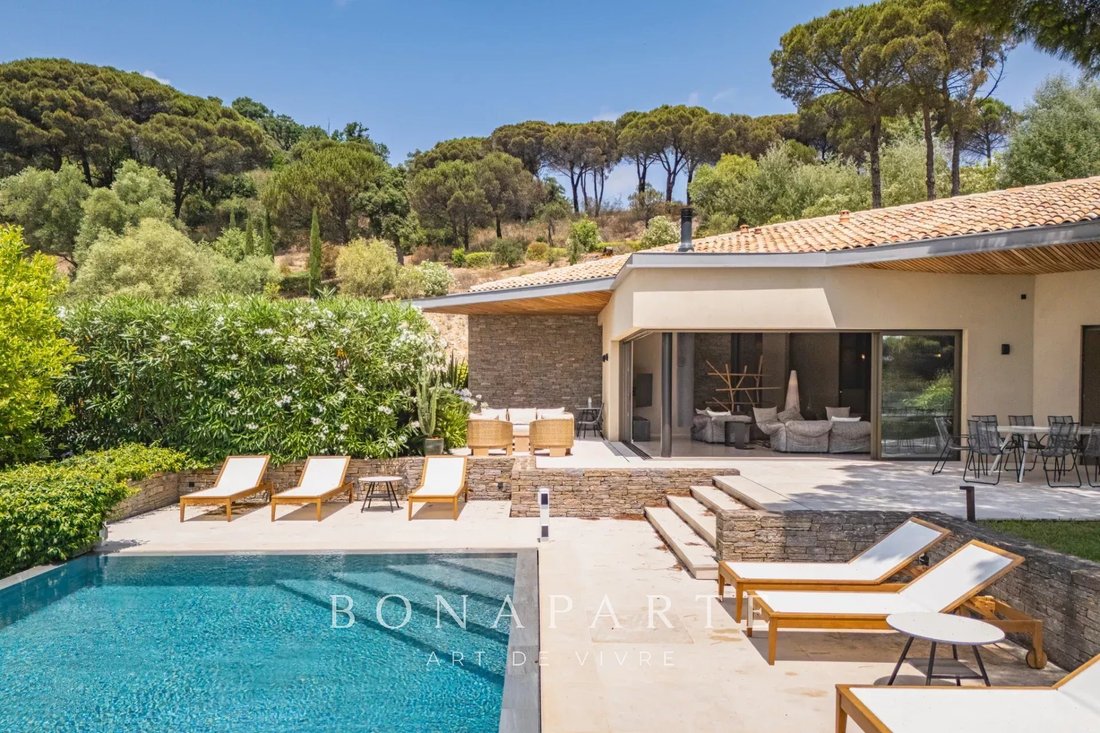 Villa in Ramatuelle, Provence-Alpes-Côte d'Azur, France 1 - 18549549