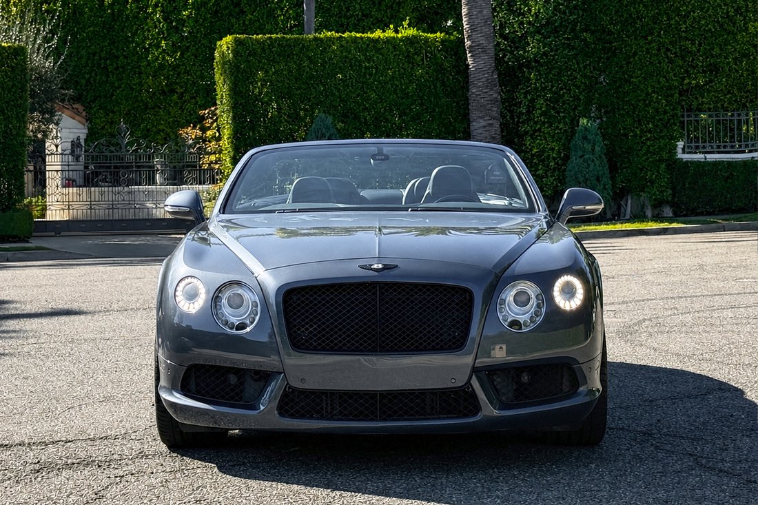 Cabriolet in West Hollywood, CA, United States 2 - 18550014