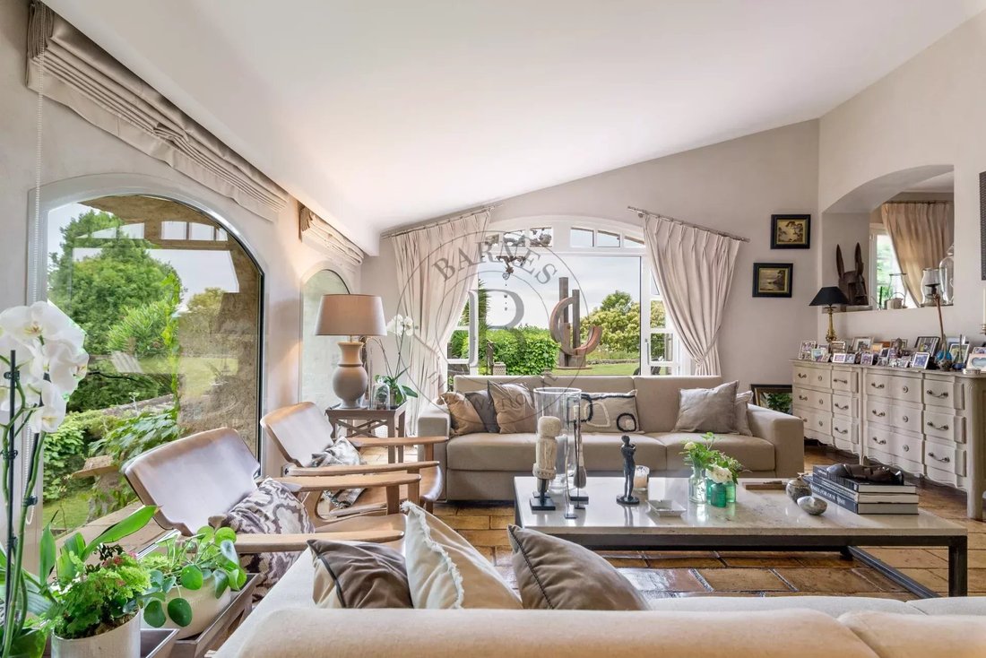 Villa in Les Indes les-Groulles, Mouans-Sartoux, France 2 - 17039108