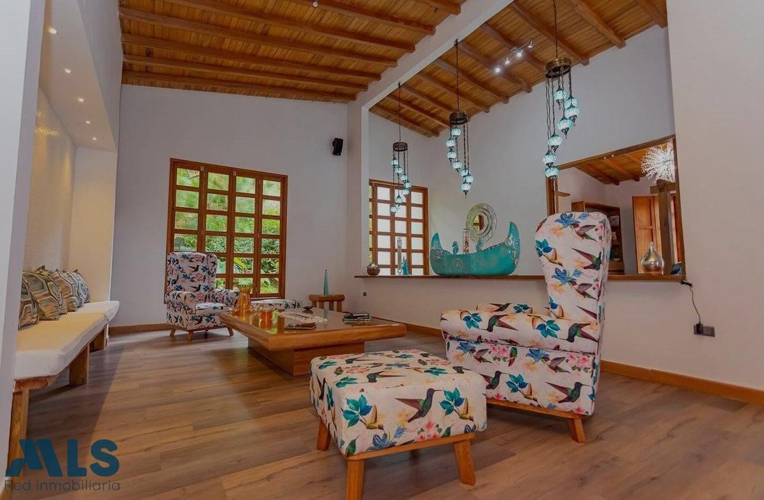 House in La Ceja, Antioquia, Colombia 3 - 18549057