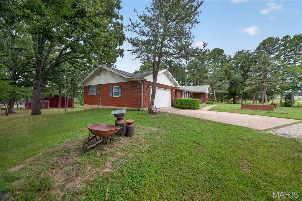 Farm Ranch in Waynesville, Missouri, United States 3 - 18548323