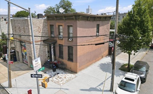 House in Bronx, New York, United States 1
