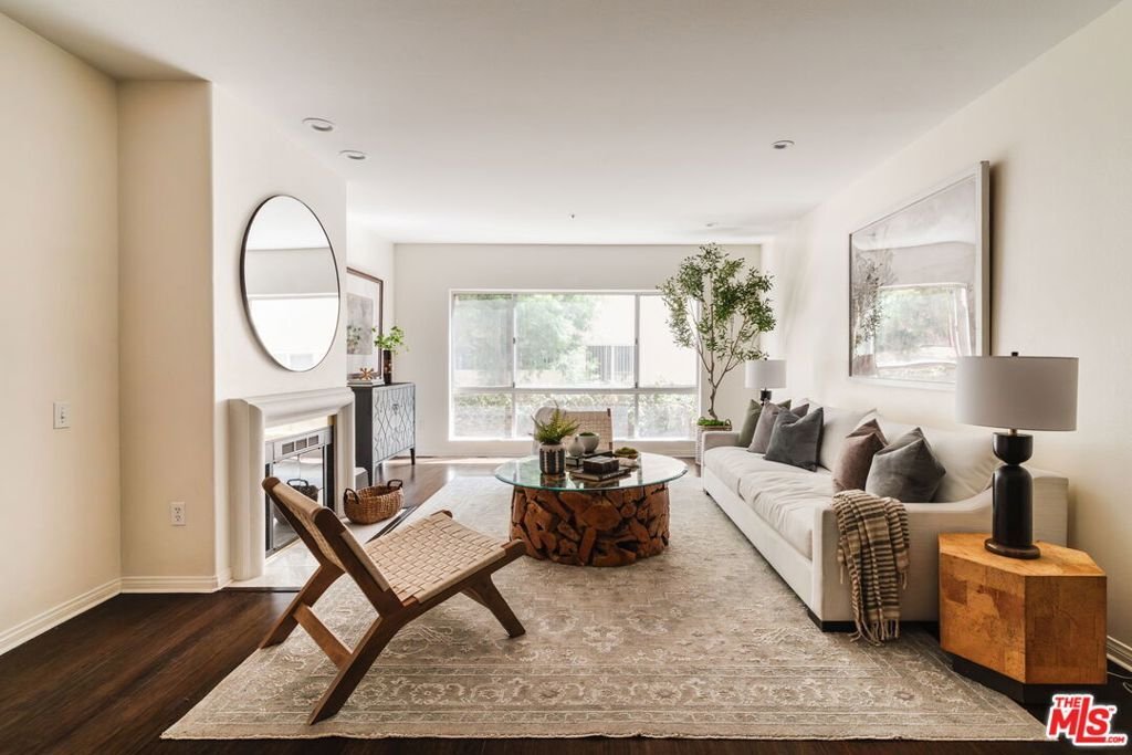 Condo in Los Angeles, California, United States 1 - 18551044