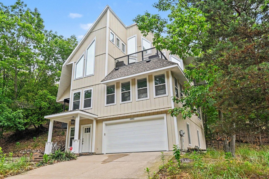House in Fruitport Charter Township, Michigan, United States 3 - 18550466