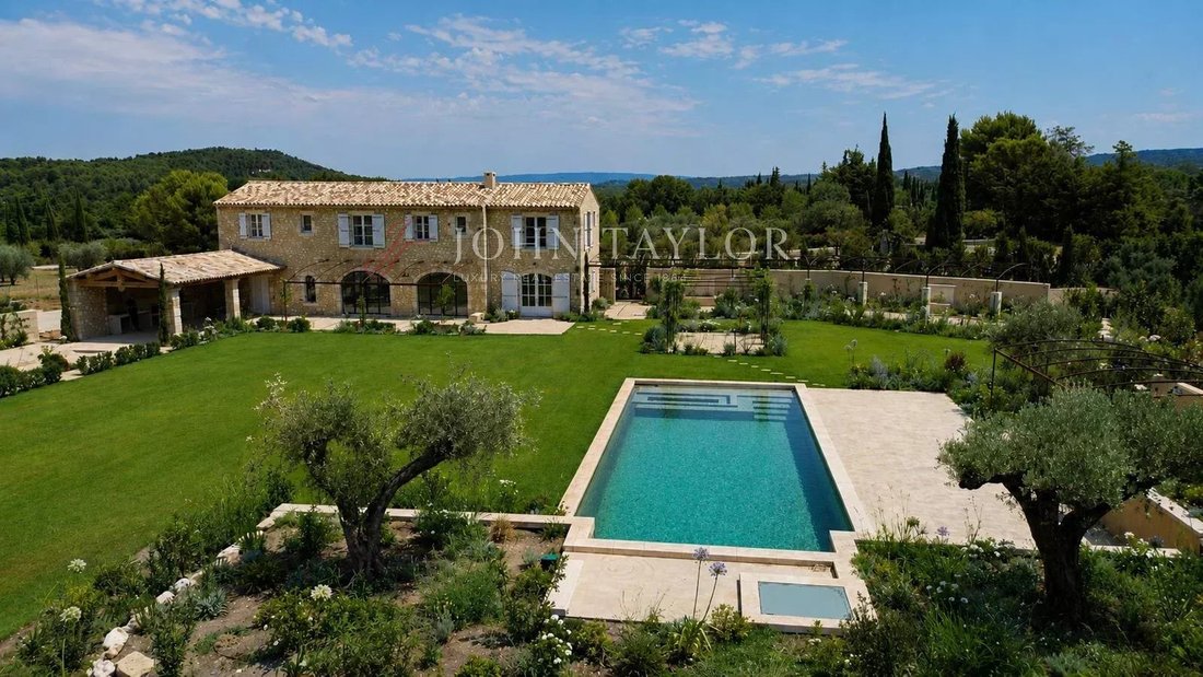 Country House in Eygalières, Provence-Alpes-Côte d'Azur, France 1 - 18549679