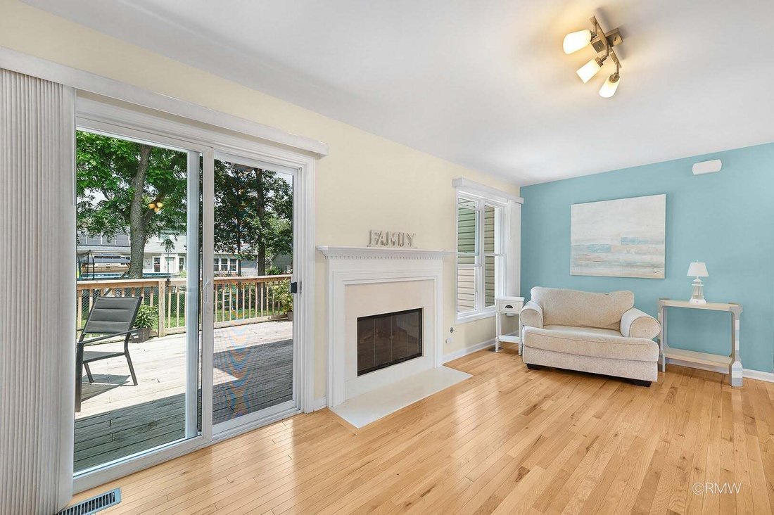 House in Carol Stream, Illinois, United States 5 - 18552664