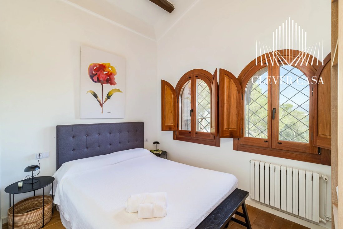Villa in Sant Feliu de Llobregat, Katalonien, Spanien 1 - 18551186