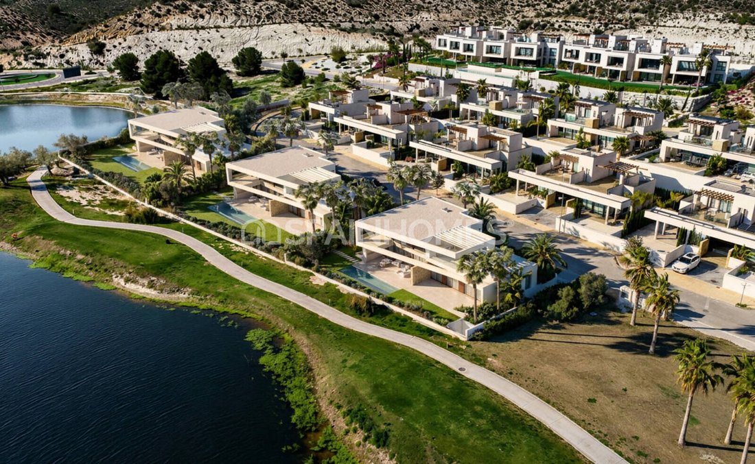 Villa in Monforte del Cid, Valencian Community, Spain 2 - 18551078
