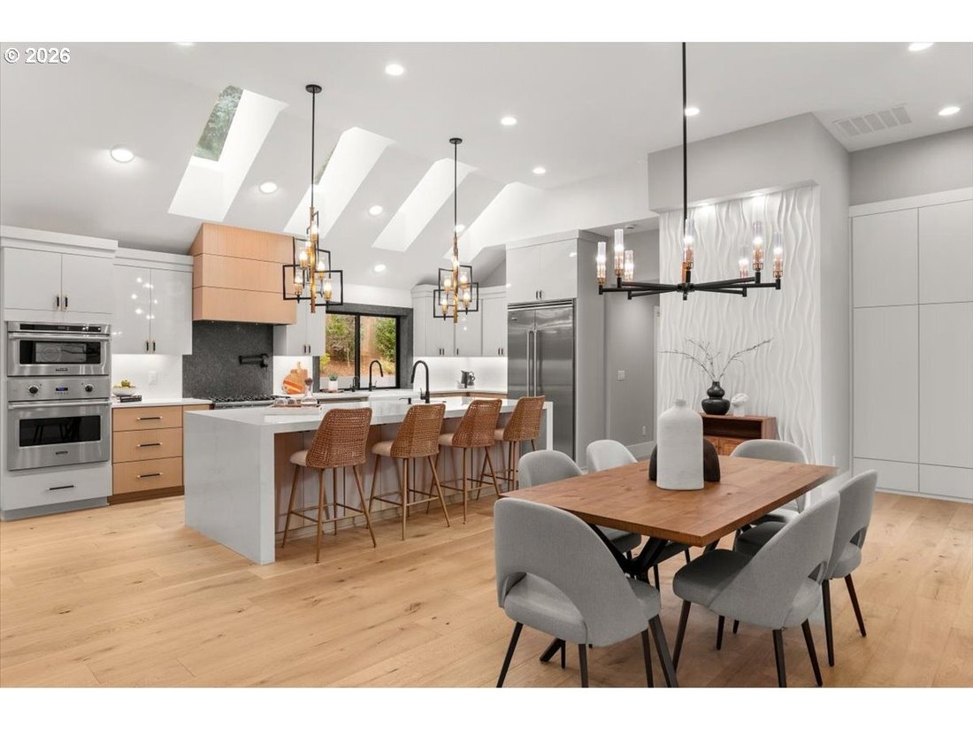 House in Lake Oswego, Oregon, United States 3 - 18554180