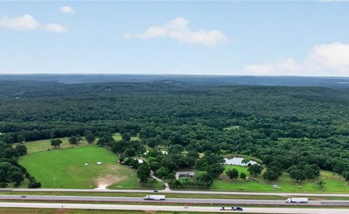 Azienda agricola a Waynesville, Missouri, Stati Uniti 1
