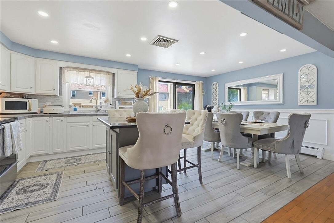 House in East Providence, Rhode Island, United States 3 - 18550982